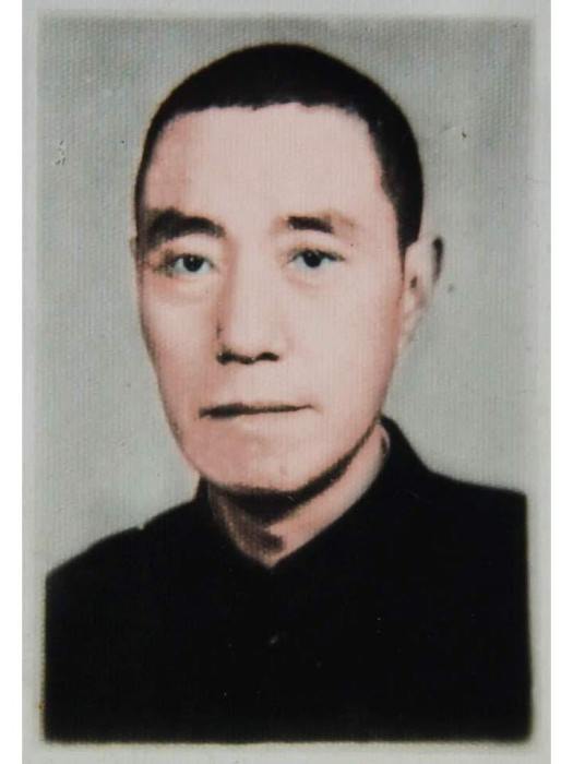 李華伯 李華伯