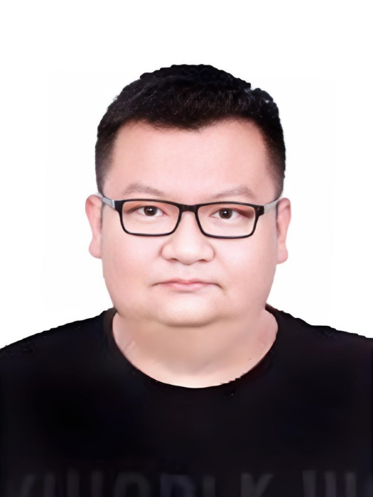 王立秋(哈爾濱工程大學講師)