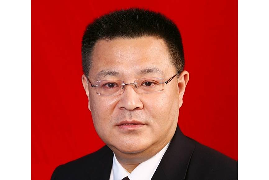 袁東(河南省漯河市人民檢察院黨組成員、副檢察長,三級高級檢察官) 袁東(河南省漯河市人民檢察院黨組成員、副檢察長,三級高級檢察官)