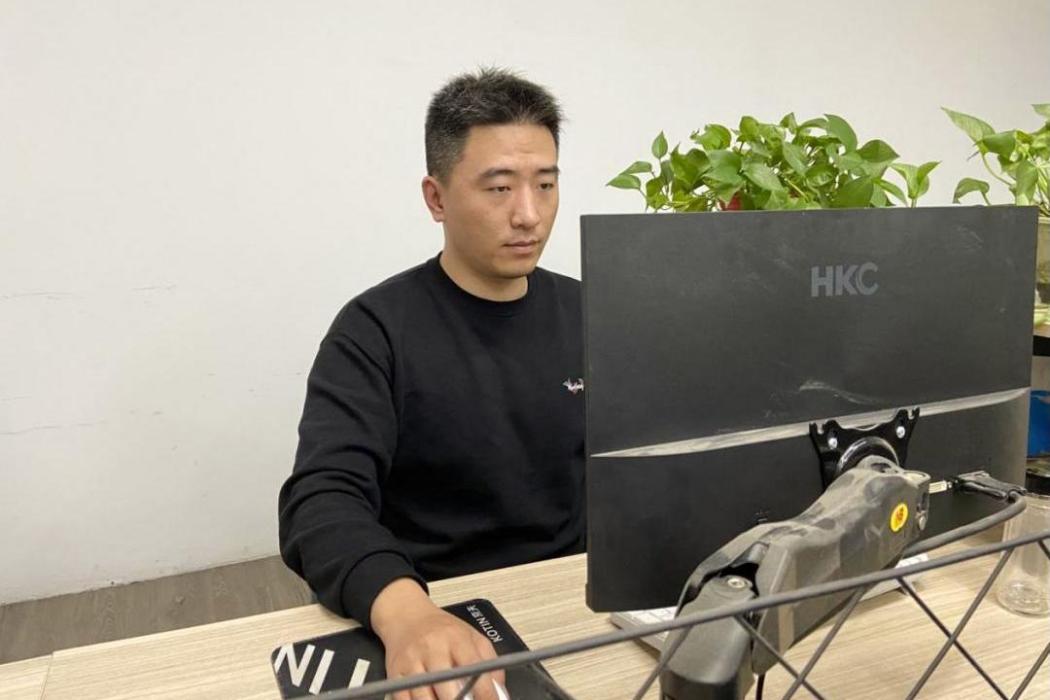 李興(江蘇盛凡智慧財產權服務公司網路技術員) 李興(江蘇盛凡智慧財產權服務公司網路技術員)