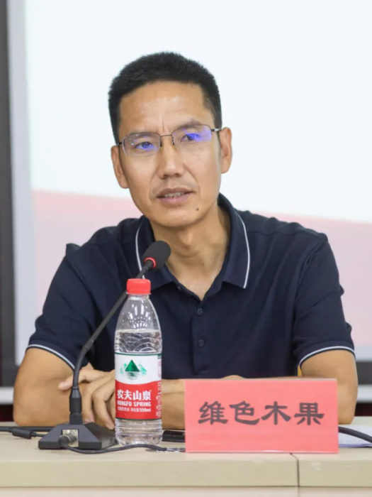 維色木果(四川省德陽市羅江區委副書記) 維色木果(四川省德陽市羅江區委副書記)