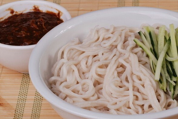 懶人炸醬麵 懶人炸醬麵
