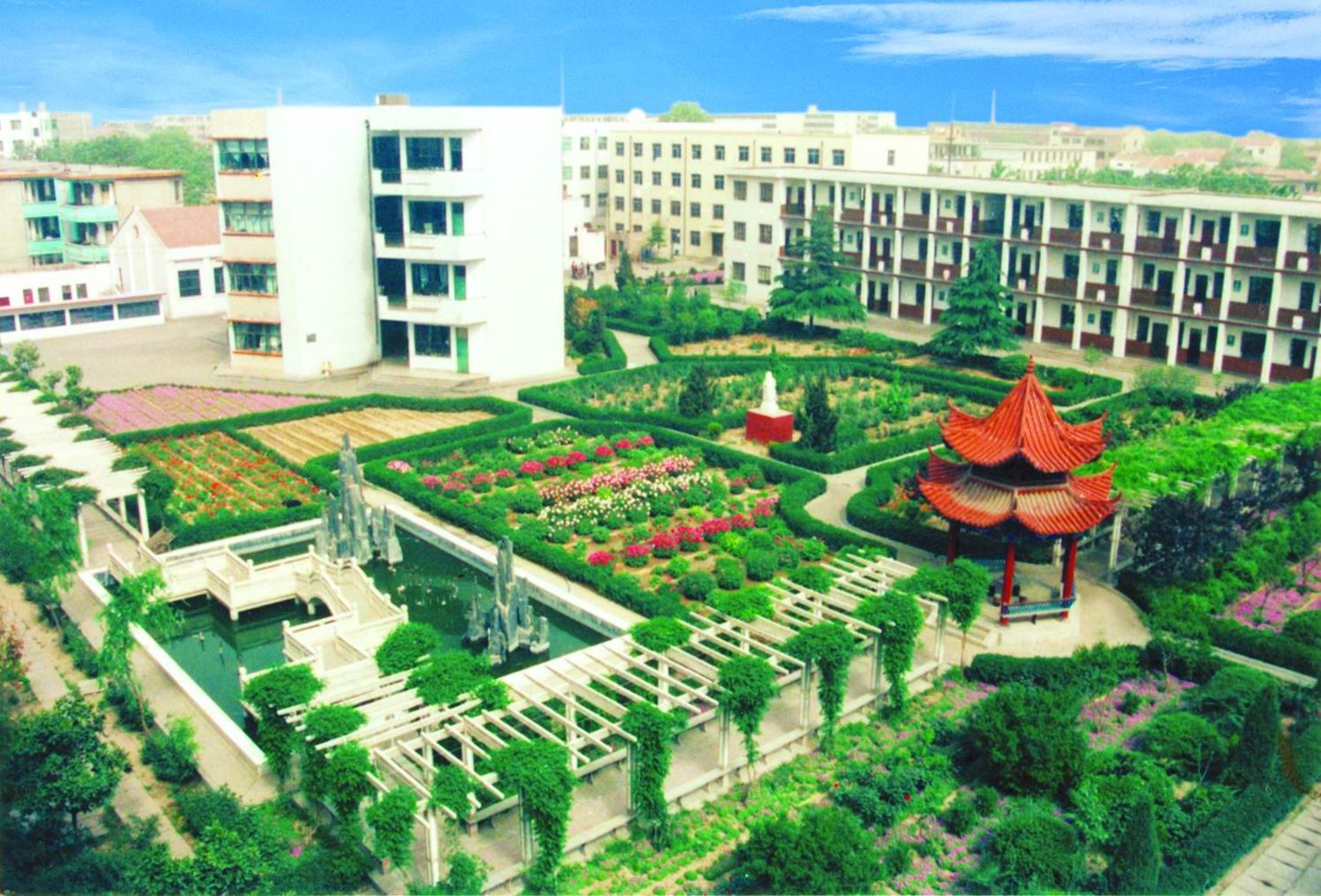 河南新鄭市第一高級中學