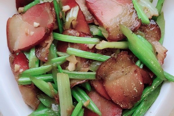 芹菜臘肉 芹菜臘肉