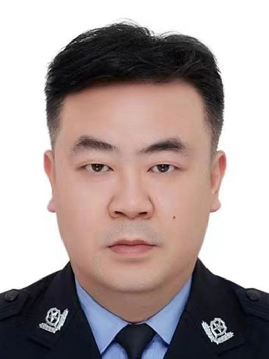 林榮(貴州省黔南布依族苗族自治州平塘縣人民政府黨組成員、副縣長、縣公安局局長)