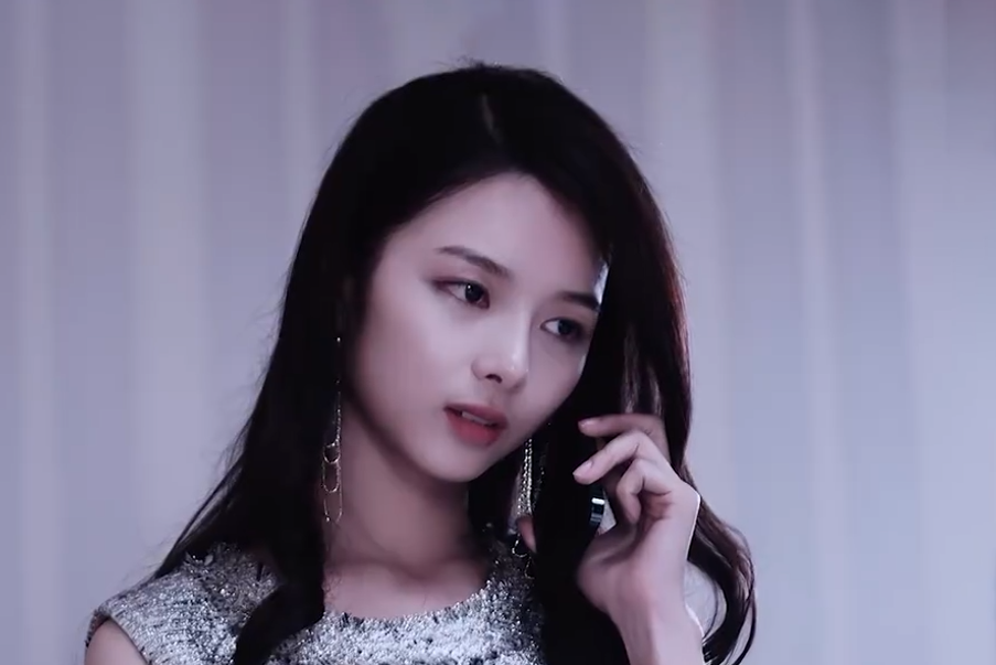 安瀾(網路微短劇《惡毒女配的甜蜜反擊》中的角色) 安瀾(網路微短劇《惡毒女配的甜蜜反擊》中的角色)