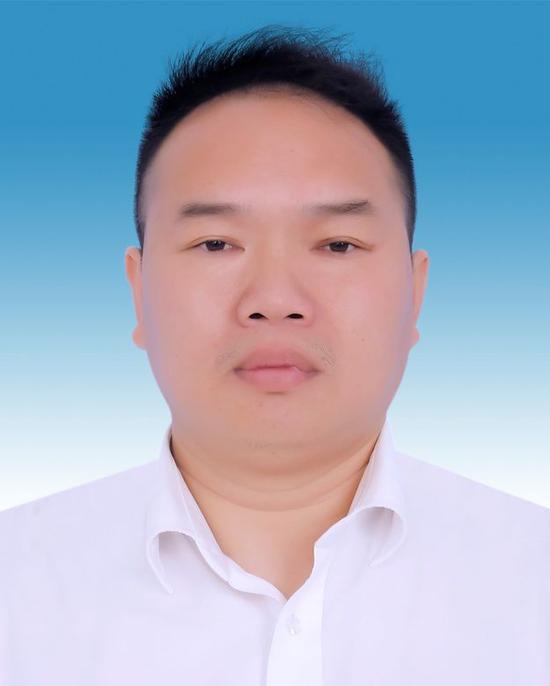 龔慧球 龔慧球