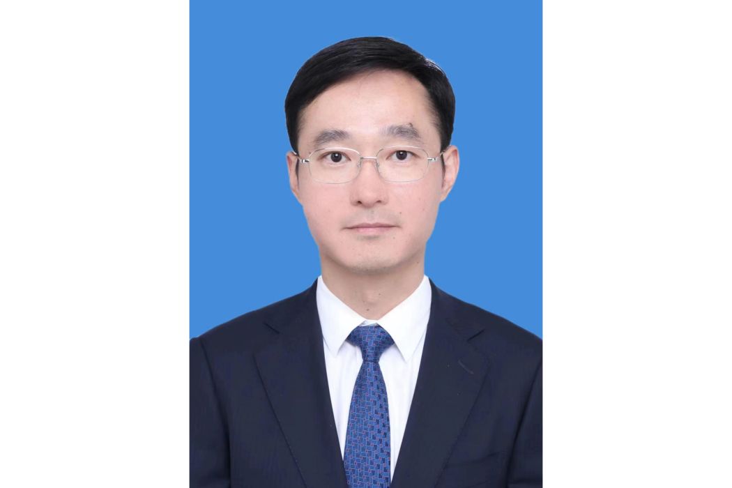 沈曉波(江蘇省張家港市鞏留縣委常委、副縣長、張家港市援疆工作組副組長) 沈曉波(江蘇省張家港市鞏留縣委常委、副縣長、張家港市援疆工作組副組長)