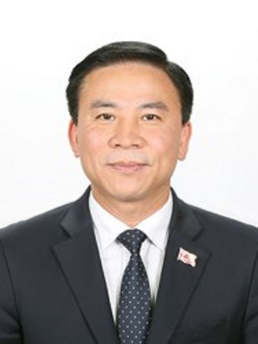 杜仲興