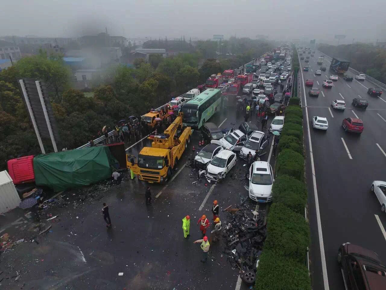 9·11江蘇南京高速車禍