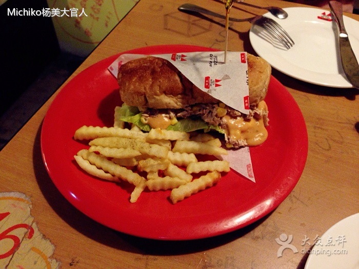 鮪魚三明治
