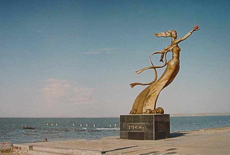 呼倫湖主題雕塑