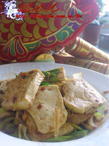 小炒韌豆腐 小炒韌豆腐