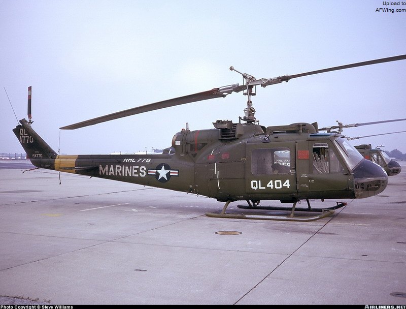 UH-1E綜合有UH-1B/C的一些特點