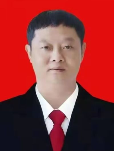 譚永軍(湖南省株洲市茶陵縣衛生健康局黨委書記) 譚永軍(湖南省株洲市茶陵縣衛生健康局黨委書記)