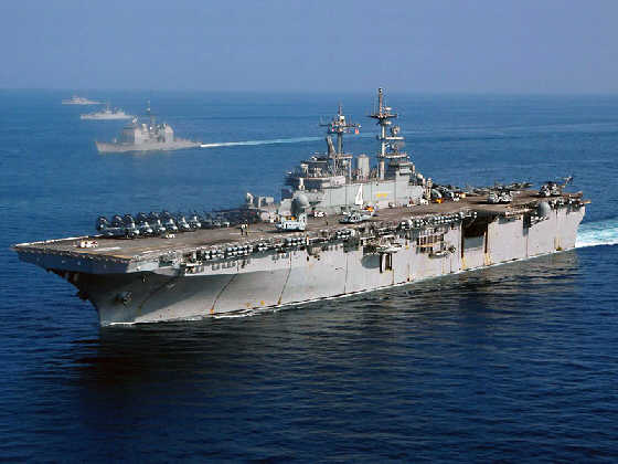 美國海軍黃蜂級兩棲攻擊艦
