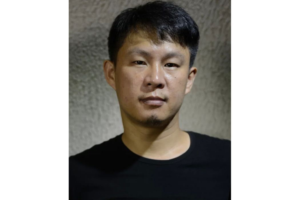 羅丹(江西省高級工藝美術師,陶瓷藝術家) 羅丹(江西省高級工藝美術師,陶瓷藝術家)