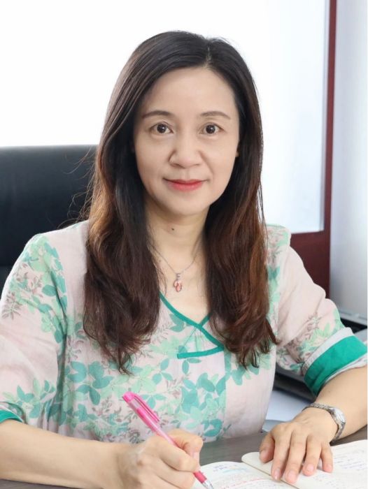 袁玉英(揚州大學附中副校長) 袁玉英(揚州大學附中副校長)