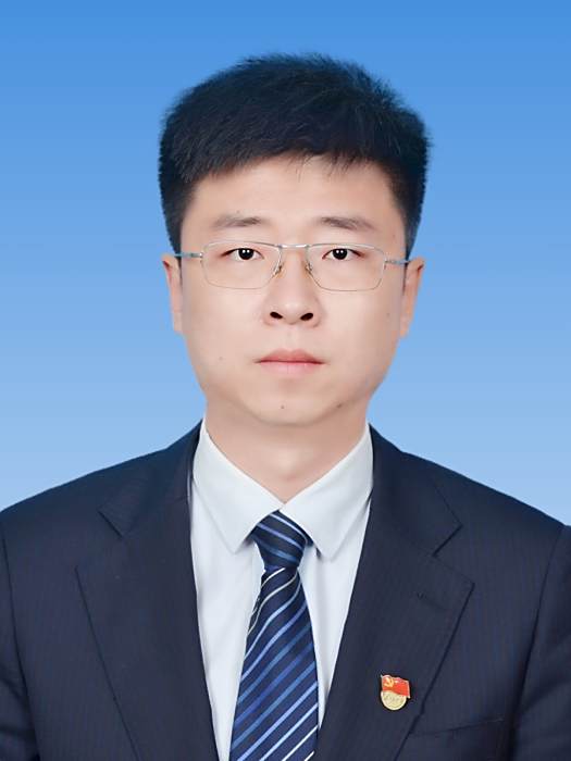 劉坤(貴州省黔西南布依族苗族自治州興義市財政局黨組成員、副局長) 劉坤(貴州省黔西南布依族苗族自治州興義市財政局黨組成員、副局長)