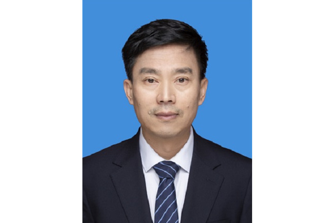 張世軍(核工業理化工程研究院國家級技能大師工作室技術領銜人,高級技師) 張世軍(核工業理化工程研究院國家級技能大師工作室技術領銜人,高級技師)