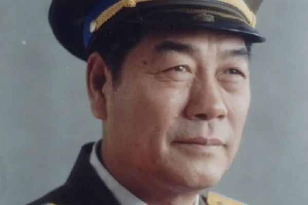 曾廣富(中國空軍少將) 曾廣富(中國空軍少將)