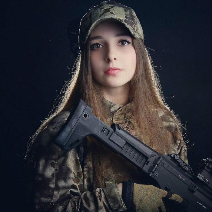 Elena Deligioz Elena Deligioz