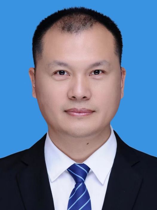 王志鋒(河南省新密市來集鎮黨委副書記、鎮長) 王志鋒(河南省新密市來集鎮黨委副書記、鎮長)