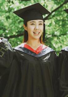 我們畢業啦