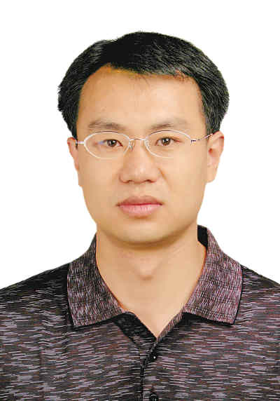 張正峰(中國人民大學公共管理學院土地管理系教師)