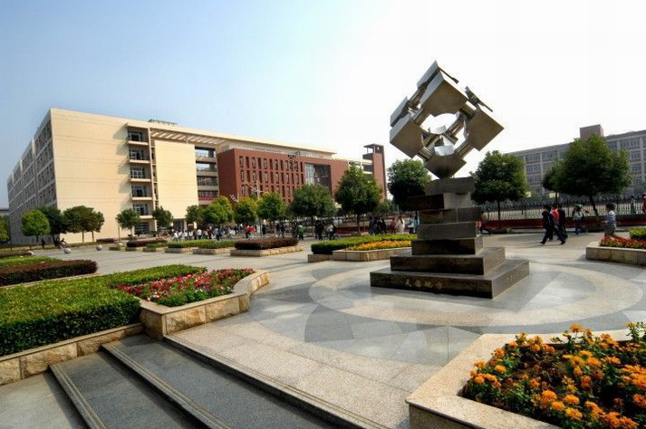 長江大學化學與環境工程學院教學設施