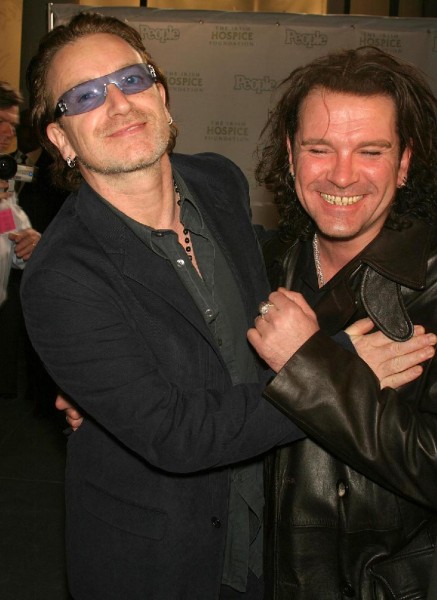 上了年紀的Friday與Bono