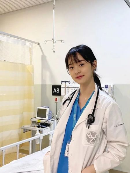 裴俊熙(《機智的醫生生活》中的角色) 裴俊熙(《機智的醫生生活》中的角色)