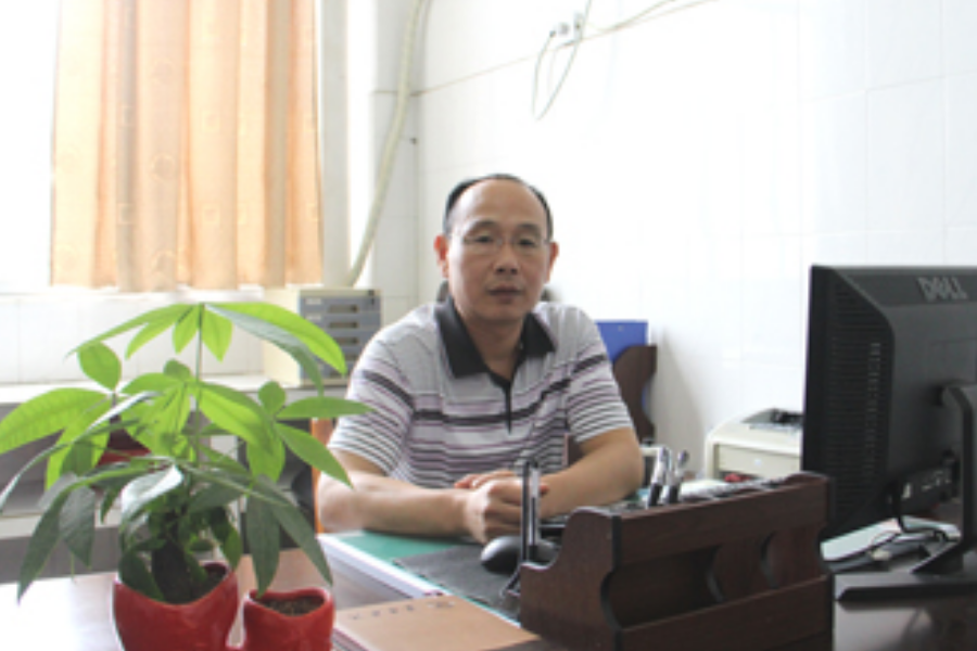 李春明(宜春學院醫學院副院長) 李春明(宜春學院醫學院副院長)