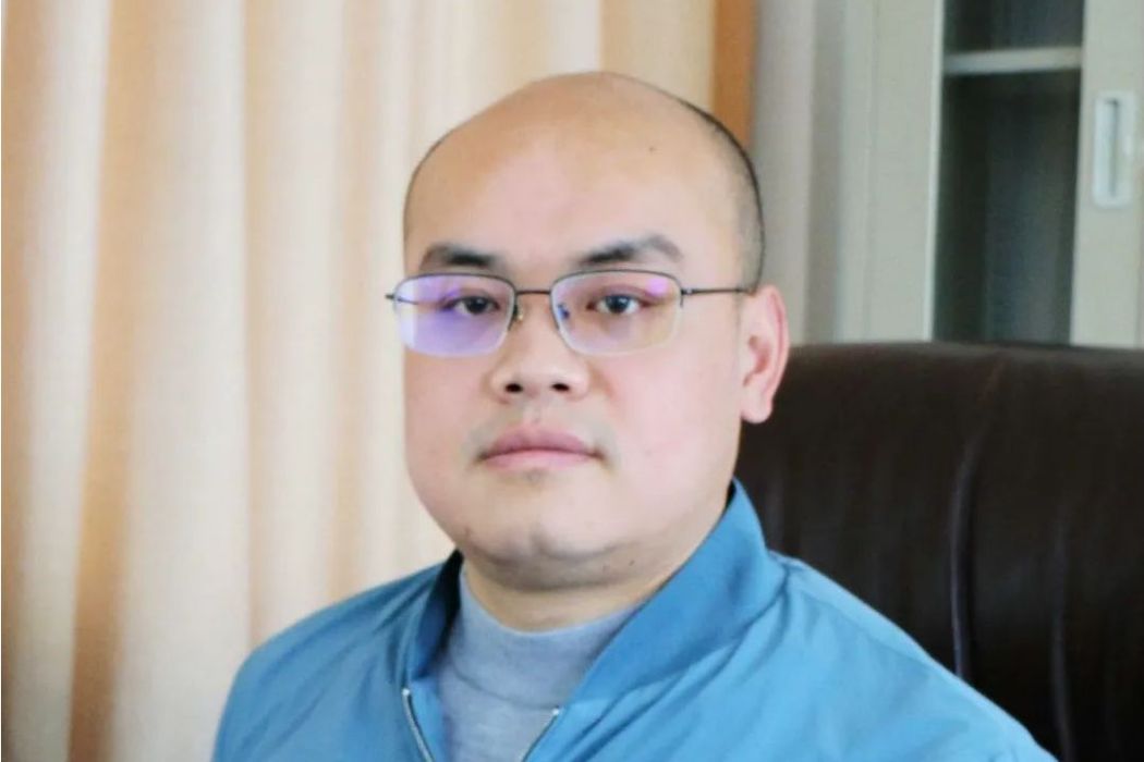 李明澈(華信新材董事,上海滬銘晟科技法定代表人) 李明澈(華信新材董事,上海滬銘晟科技法定代表人)