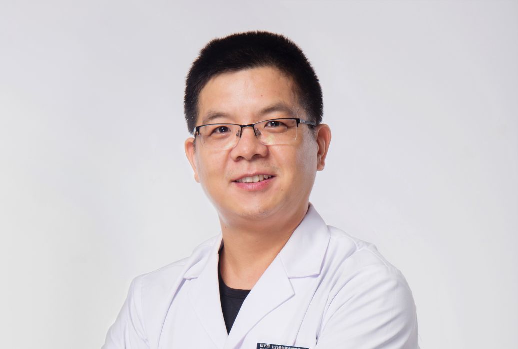 唐聰(江門五邑愛爾新希望眼科醫院副院長)