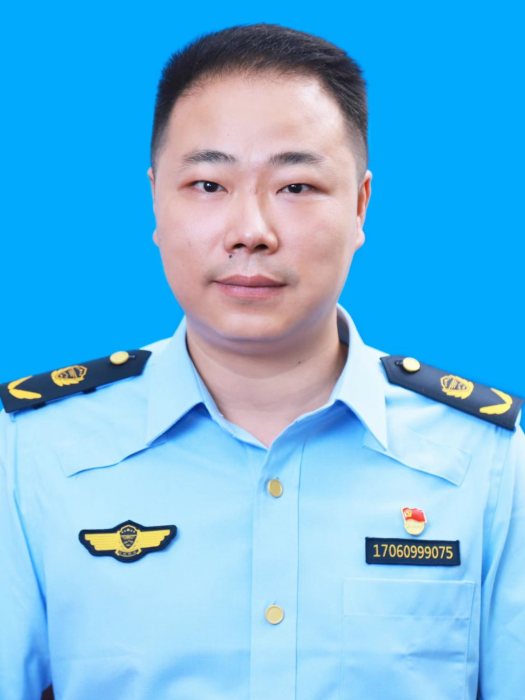 李攀(湖北省宜昌市夷陵區綜合行政執法局黨組成員、總工程師) 李攀(湖北省宜昌市夷陵區綜合行政執法局黨組成員、總工程師)