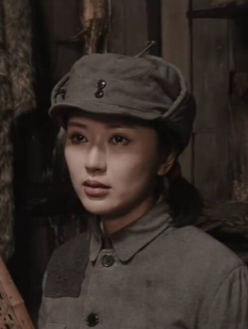 姜夢迪(電影《虎口奪金》中的八路軍女戰士角色)
