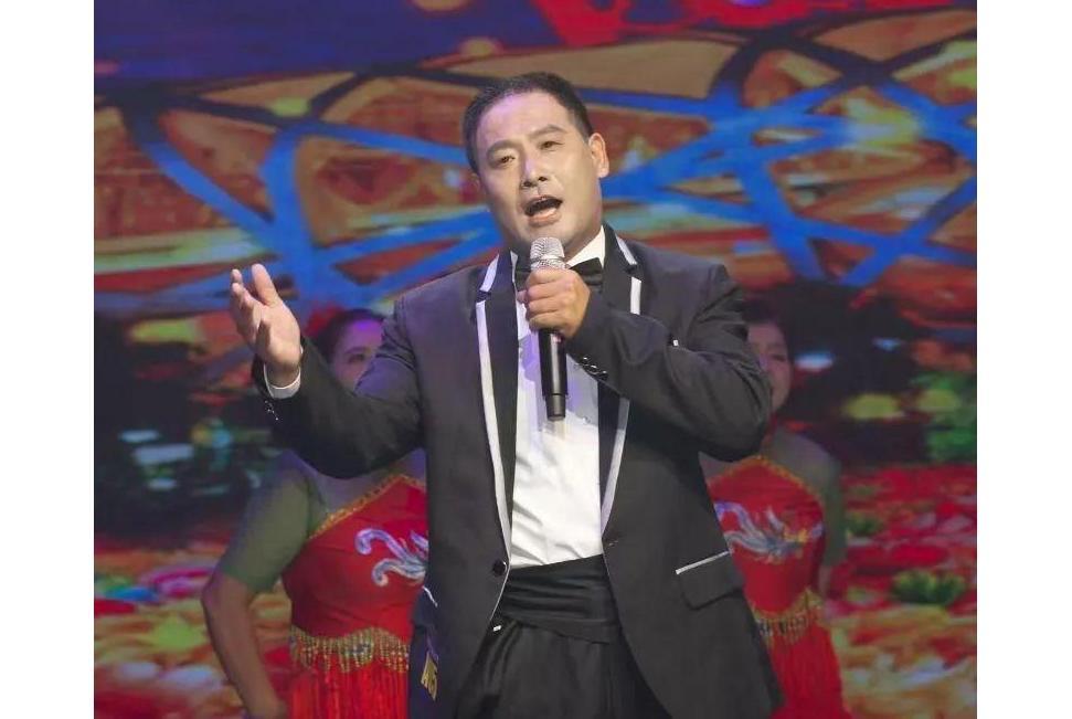 余志偉(浙高運公司高速公路金華管理中心金東拯救大隊巡查員) 余志偉(浙高運公司高速公路金華管理中心金東拯救大隊巡查員)