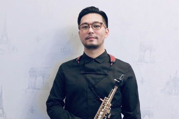 趙洋(瀋陽音樂學院管弦系古典薩克斯專業教師) 趙洋(瀋陽音樂學院管弦系古典薩克斯專業教師)