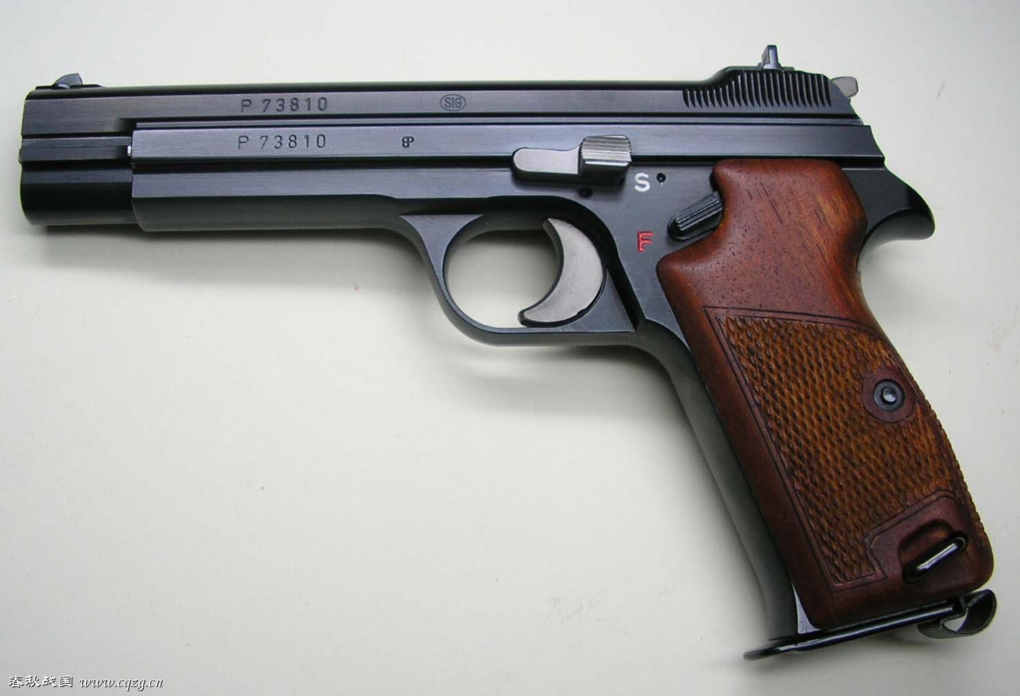 P210手槍