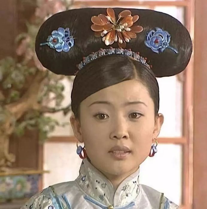 佟妃(歷史古裝劇《孝莊秘史》中的角色) 佟妃(歷史古裝劇《孝莊秘史》中的角色)