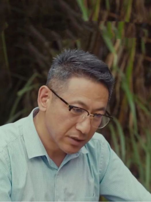 吳度(援外題材劇《幸福草》中的角色) 吳度(援外題材劇《幸福草》中的角色)