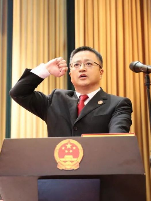 張國慶(福建省福州市連江縣人民法院院長) 張國慶(福建省福州市連江縣人民法院院長)