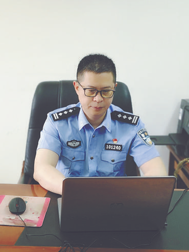 劉煒(福建省福州市晉安公安分局原副局長) 劉煒(福建省福州市晉安公安分局原副局長)