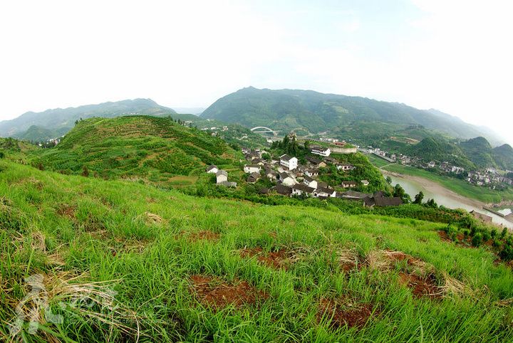 華塘村(湖南省永州市祁陽縣梅溪鎮下轄村) 華塘村(湖南省永州市祁陽縣梅溪鎮下轄村)