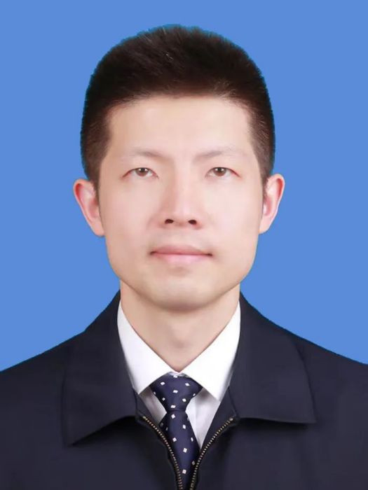王明(中國兵器工業第二〇四研究所特種化學檢驗工、高級技師) 王明(中國兵器工業第二〇四研究所特種化學檢驗工、高級技師)