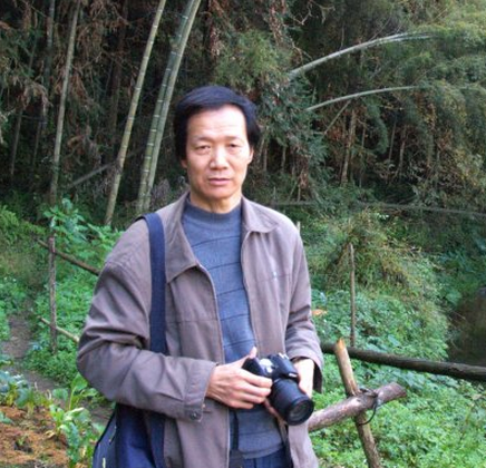 王維卿(南開畫院、炎黃書畫藝術研究院副院長) 王維卿(南開畫院、炎黃書畫藝術研究院副院長)