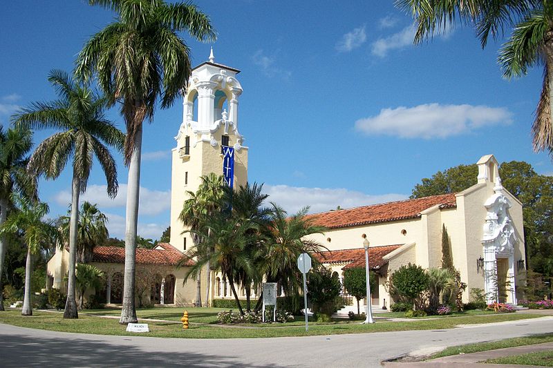 一座位於美國佛羅里達州科勒爾蓋布爾斯市的公理宗教堂