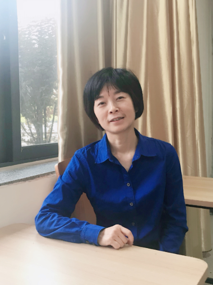 羅雁冰(四川大學歷史文化學院副教授) 羅雁冰(四川大學歷史文化學院副教授)