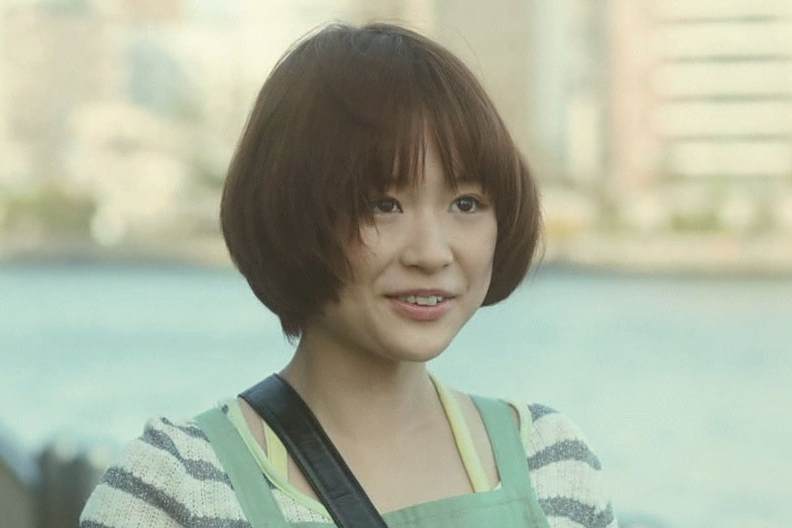 小枝理子(《她愛上了我的謊》中的女高中生角色) 小枝理子(《她愛上了我的謊》中的女高中生角色)